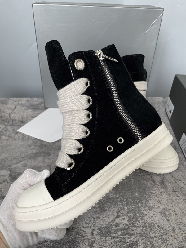 RO Sneakers