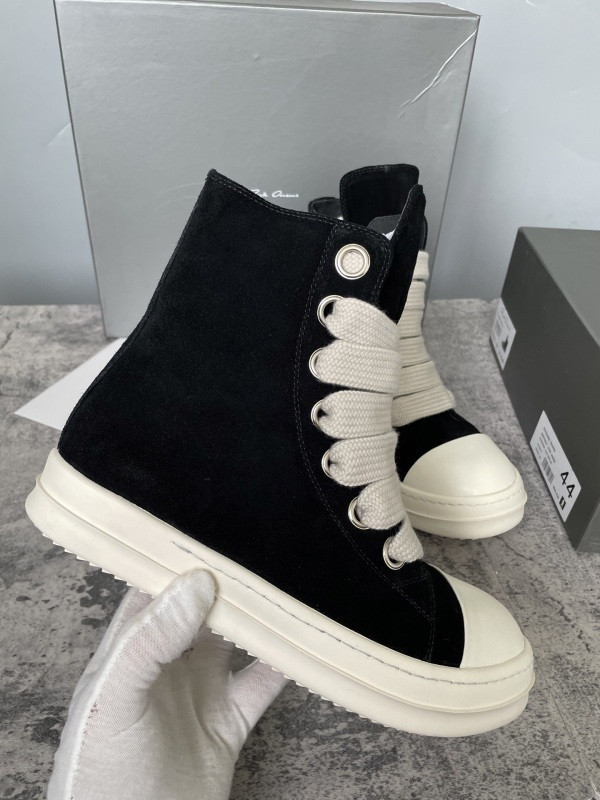 RO Sneakers