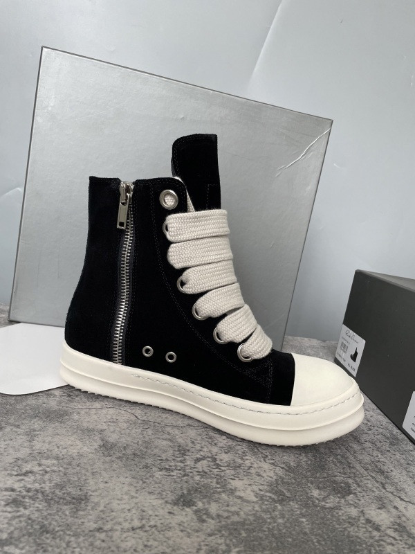 RO Sneakers