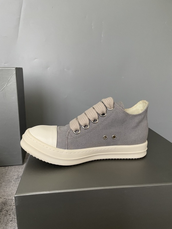 RO Sneakers