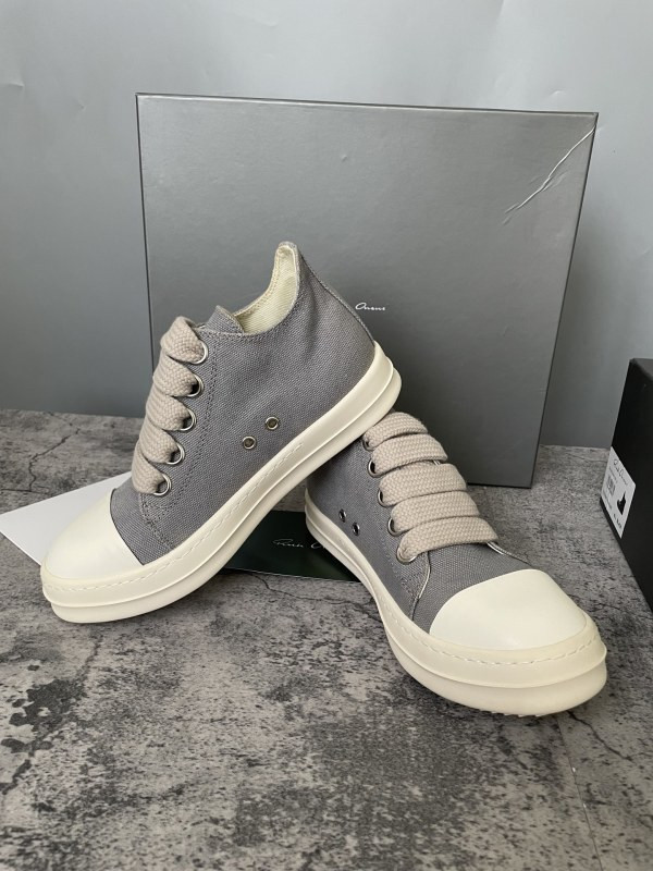 RO Sneakers