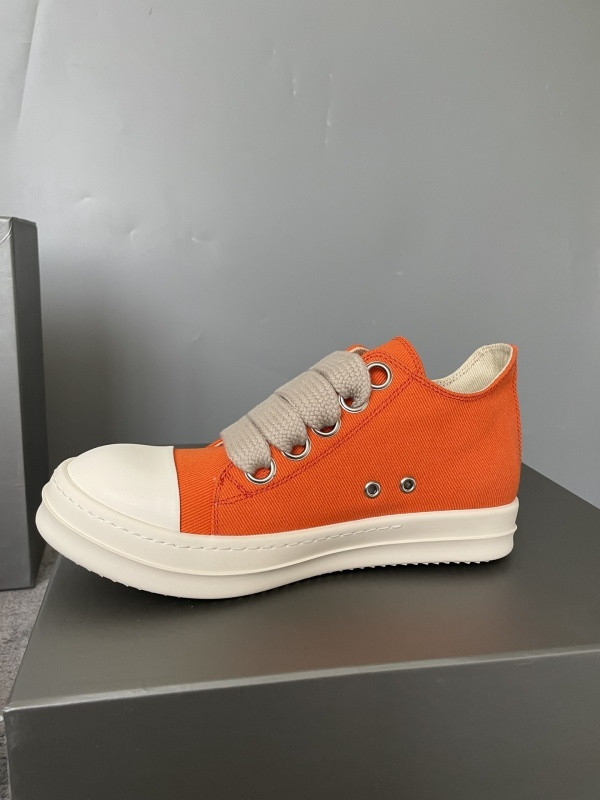RO Sneakers