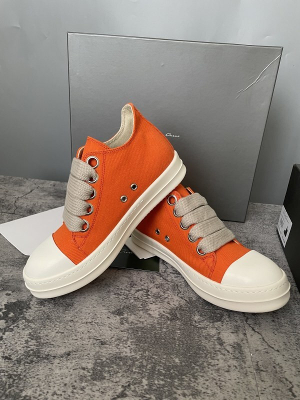 RO Sneakers