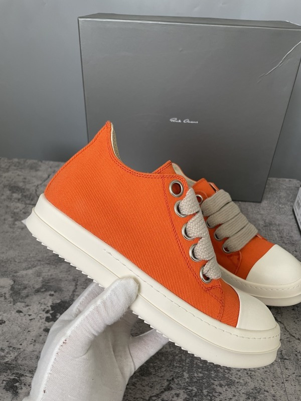 RO Sneakers