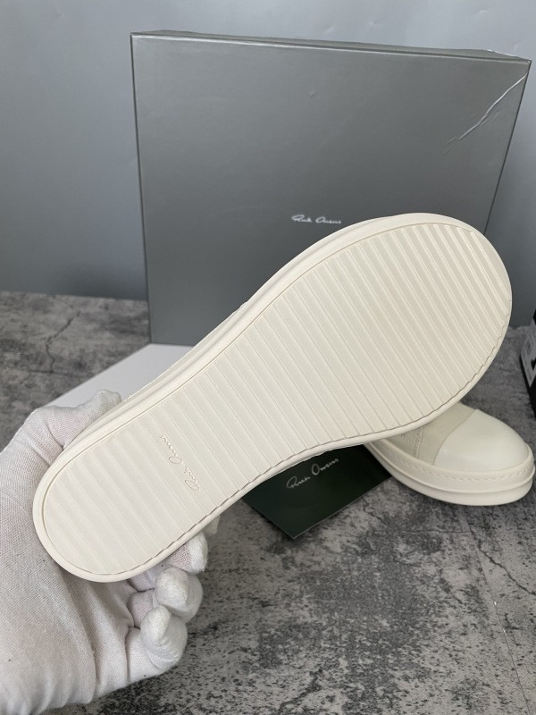RO Sneakers
