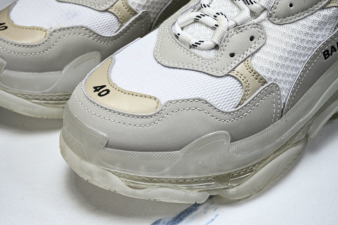 Ba1en*iaga Triple S 3.0 W09E1-9000