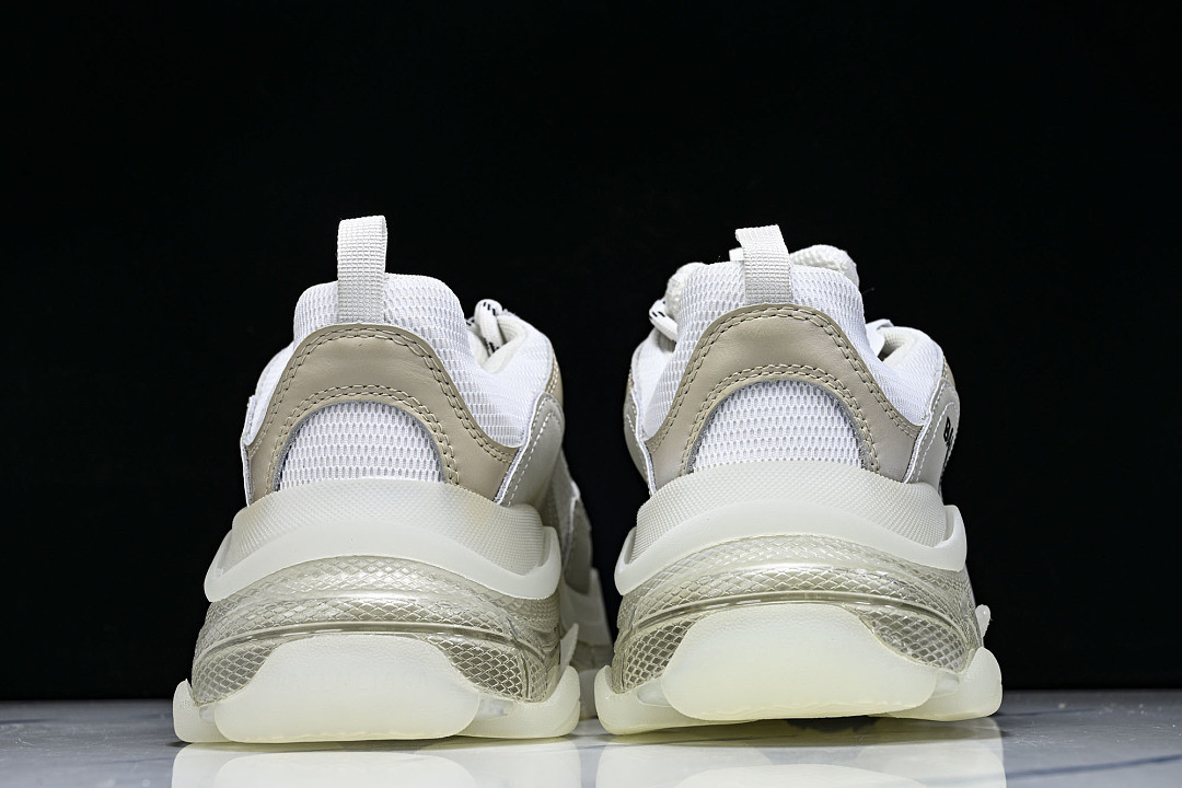 Ba1en*iaga Triple S 3.0 W09E1-9000