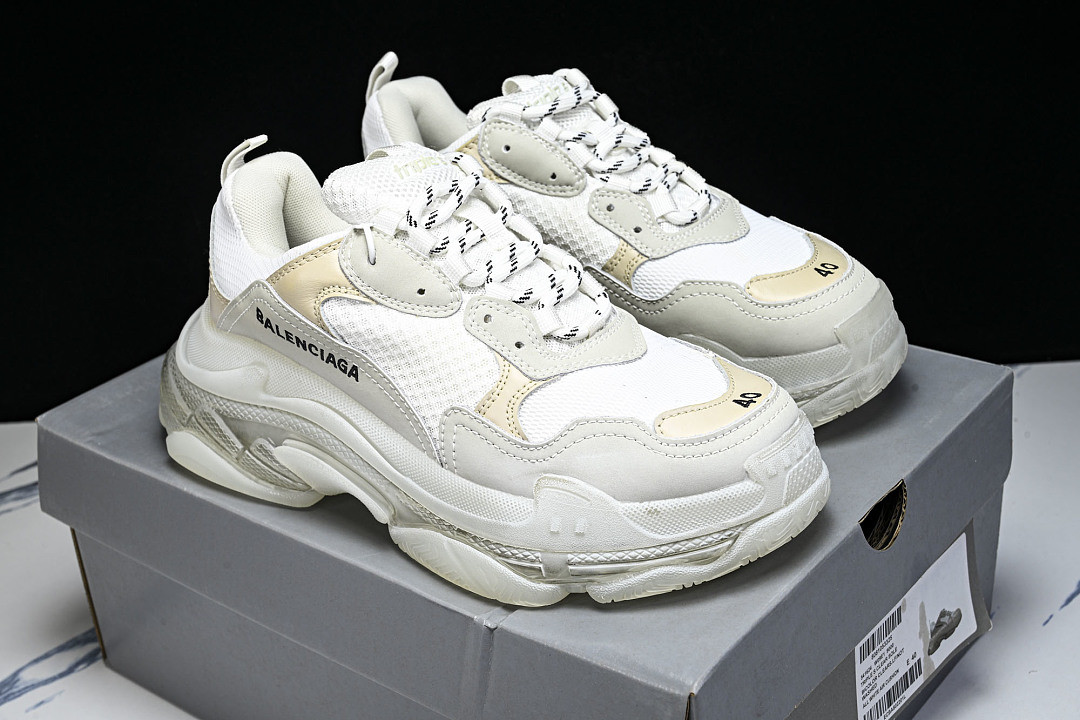Ba1en*iaga Triple S 3.0 W09E1-9000