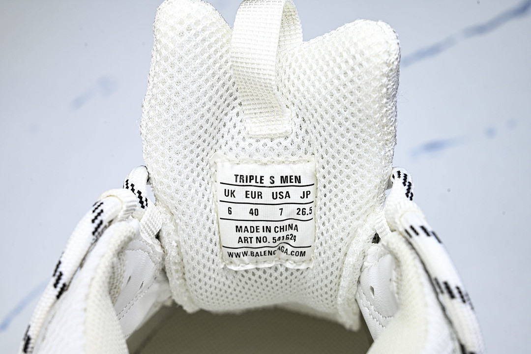 Ba1en*iaga Triple S 3.0 W09E1-9000
