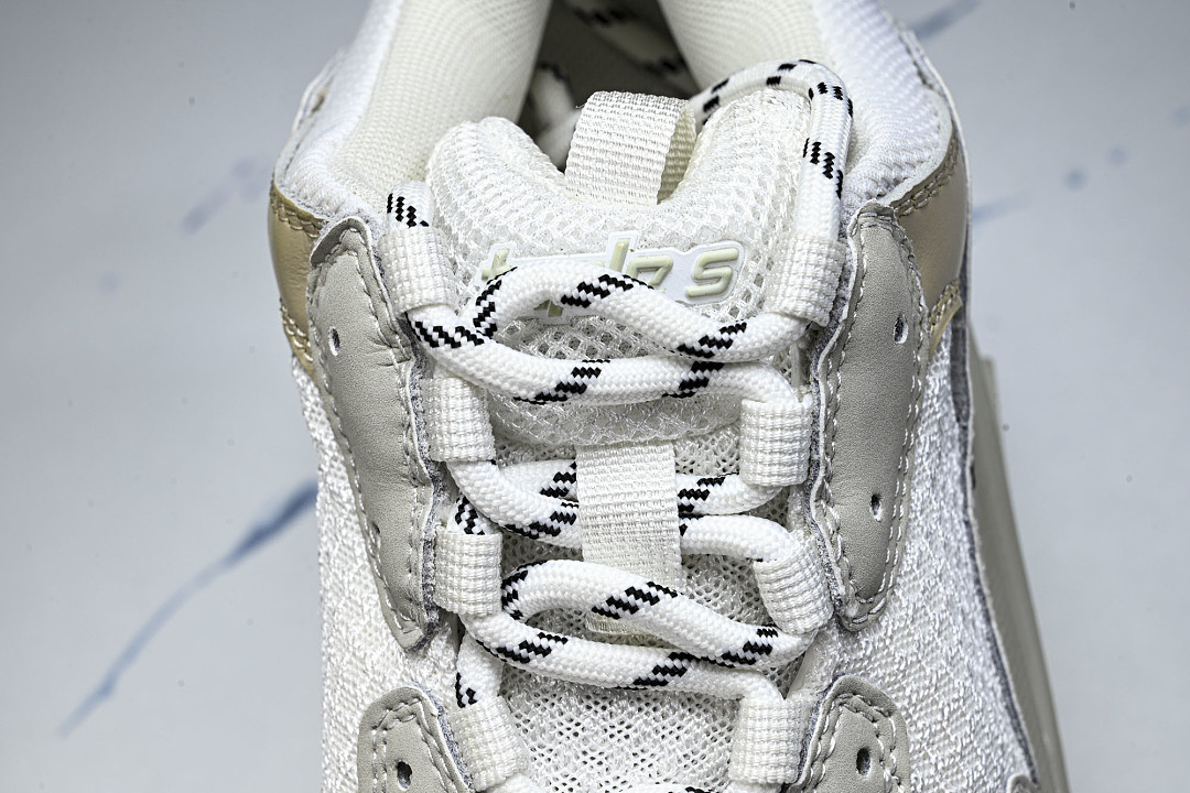 Ba1en*iaga Triple S 3.0 W09E1-9000