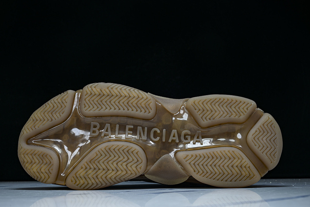 Ba1en*iaga Triple S 3.0 W1GB5-2005