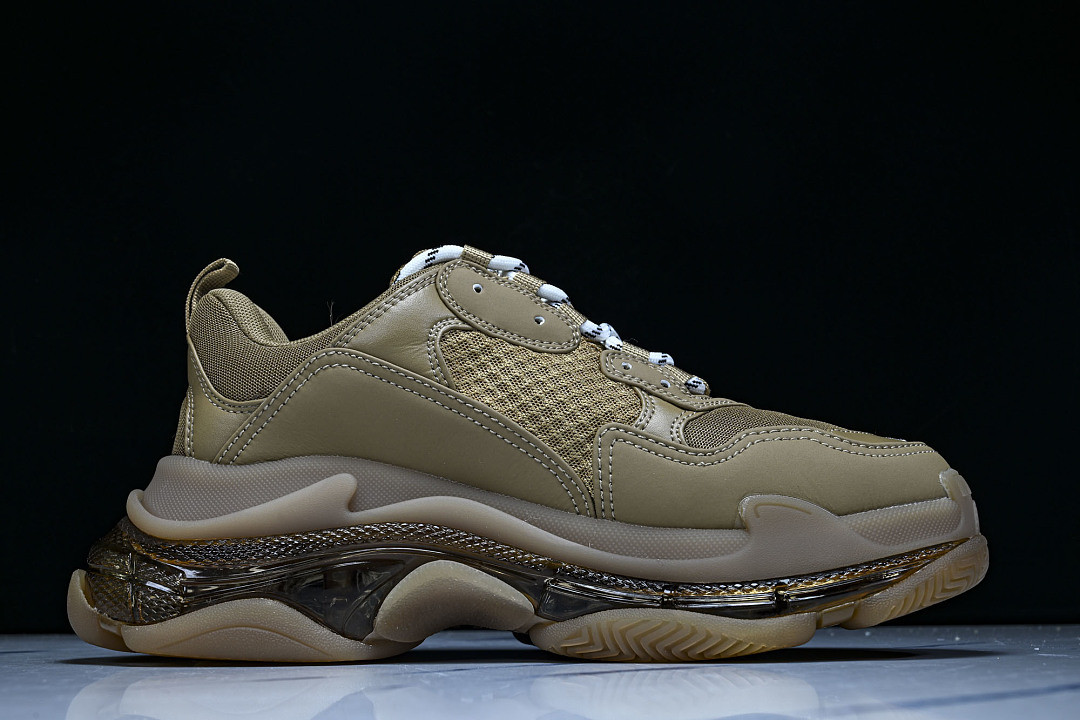 Ba1en*iaga Triple S 3.0 W1GB5-2005