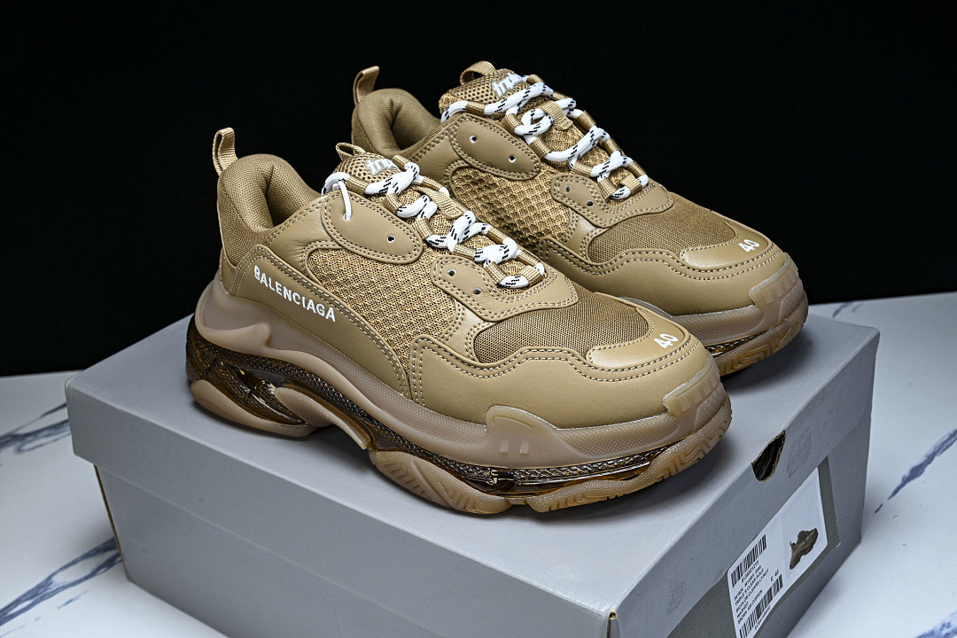 Ba1en*iaga Triple S 3.0 W1GB5-2005