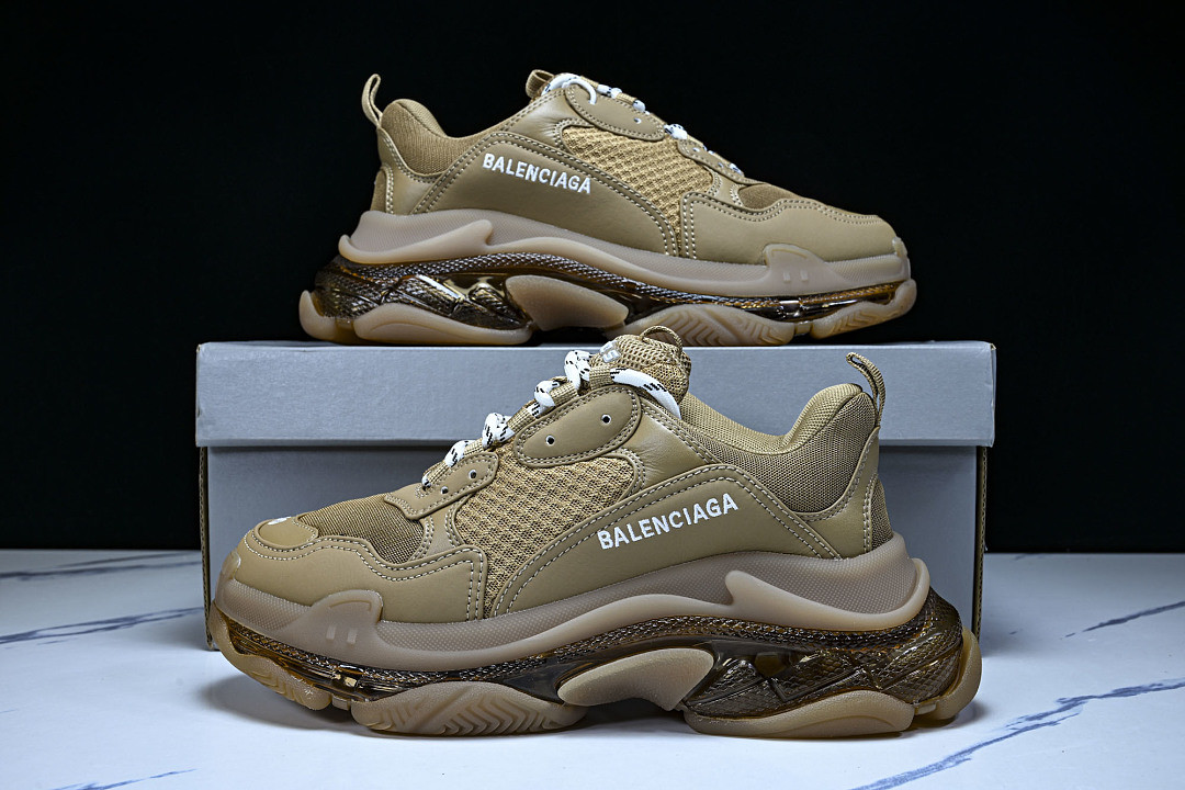 Ba1en*iaga Triple S 3.0 W1GB5-2005