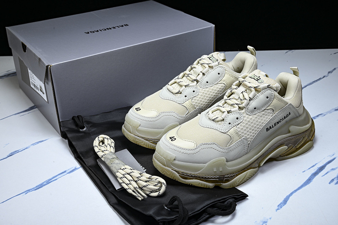 Ba1en*iaga Triple S 3.0 W2FB1-9005