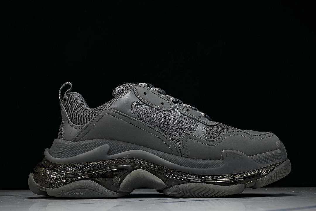 Ba1en*iaga Triple S 3.0 W2GA1-1801