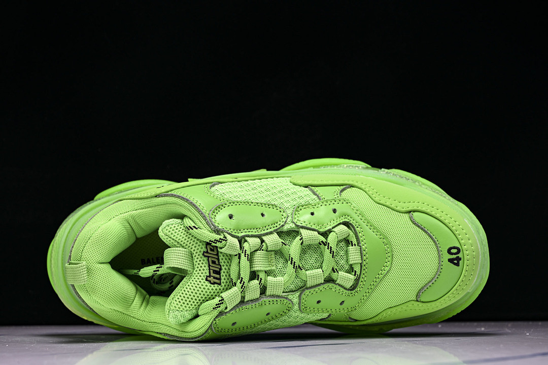 Ba1en*iaga Triple S 3.0 W2GR1-3801