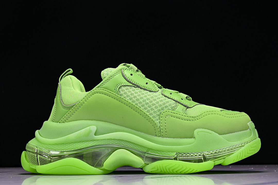 Ba1en*iaga Triple S 3.0 W2GR1-3801