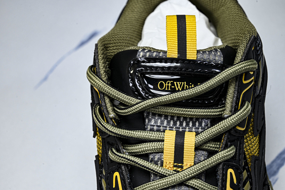 OFF-WHITE BE RIGHT BACK