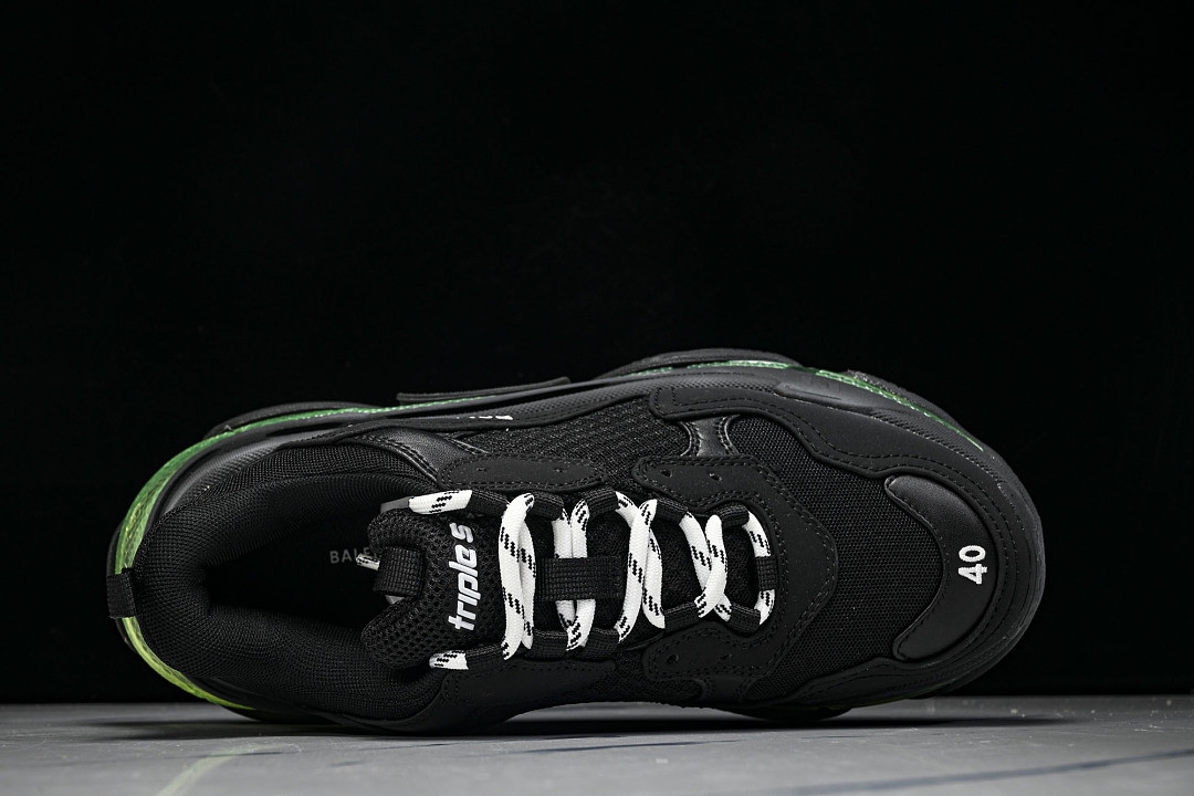 Ba1en*iaga Triple S 3.0 W09ON-1047