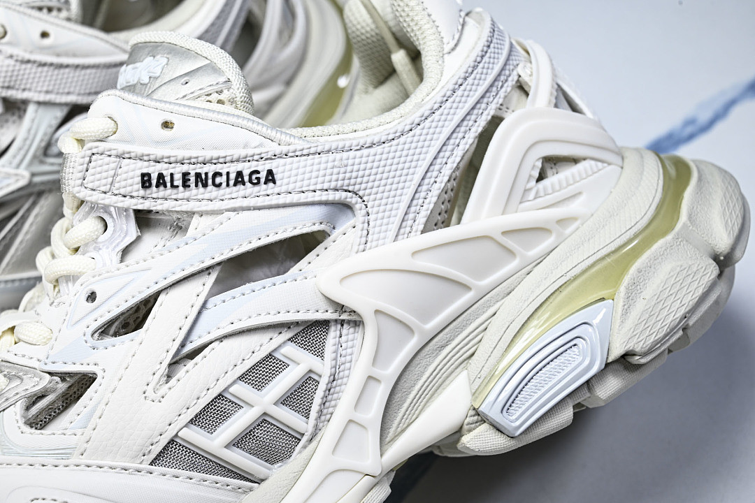 Ba1en*iaga Track.2 W2GN1-9000