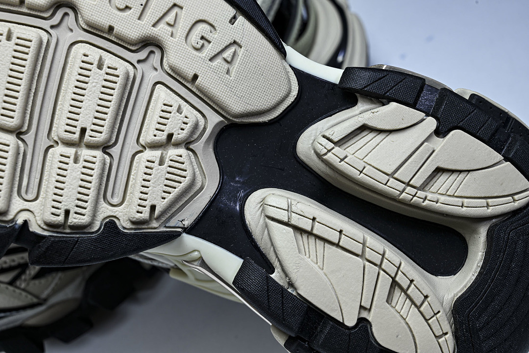 Ba1en*iaga Track.2 W2GN3-1285