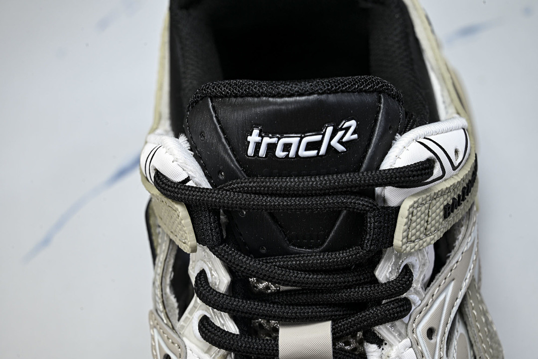 Ba1en*iaga Track.2 W2GN3-1285