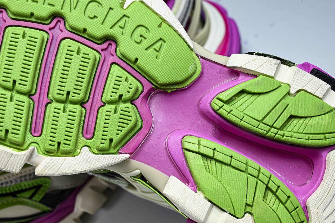 Ba1en*iaga Track.2 W2GN3-9199