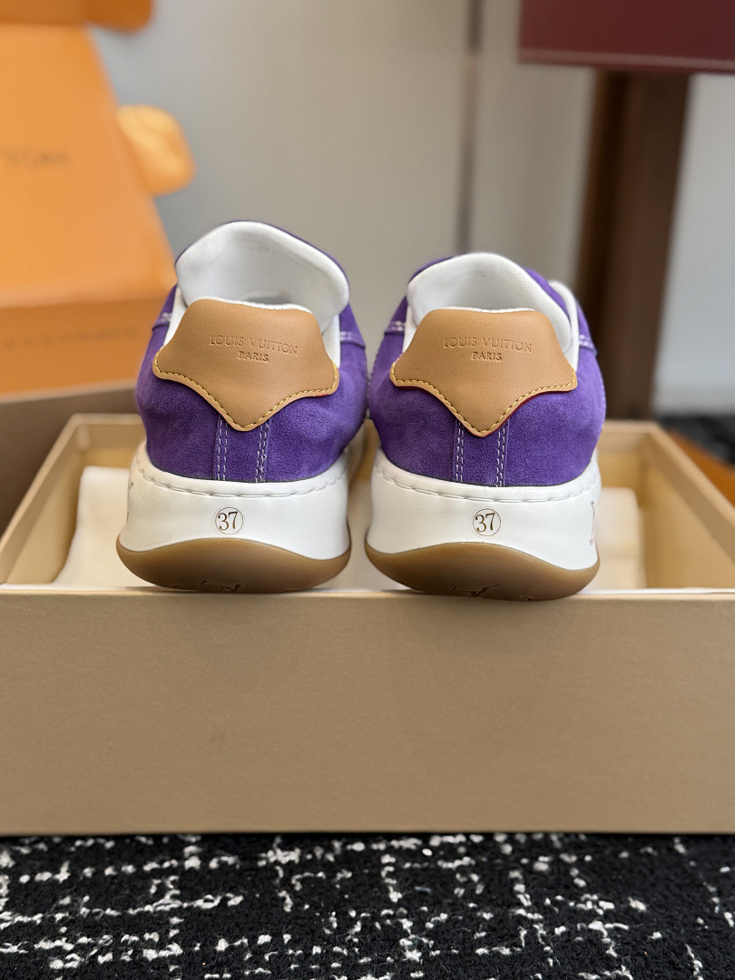L*V TILTED Sneaker