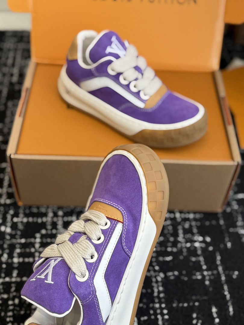 L*V TILTED Sneaker