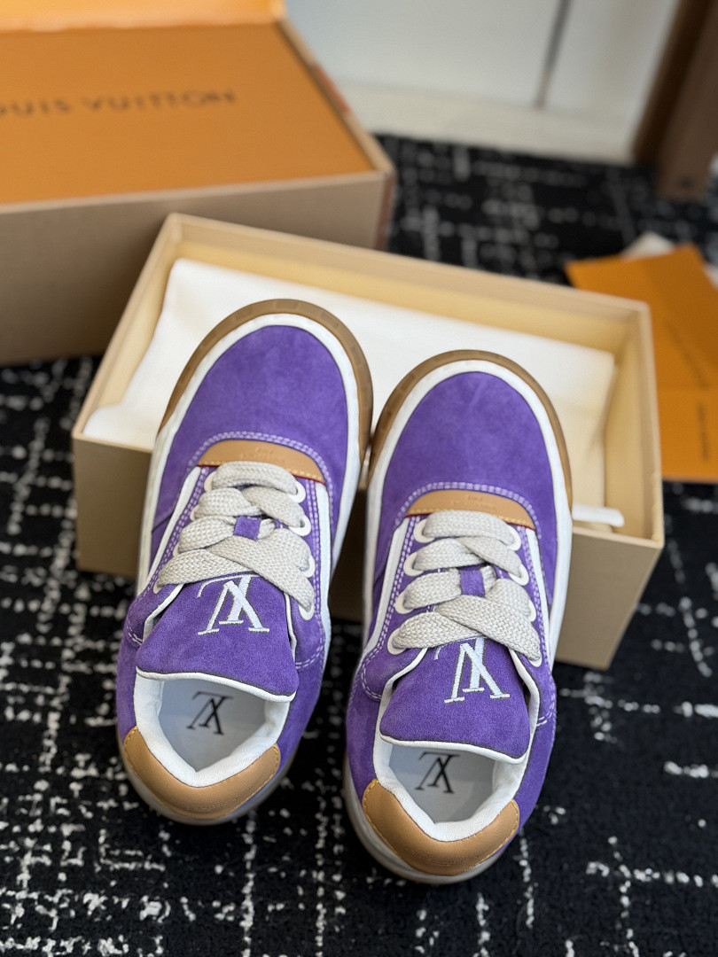 L*V TILTED Sneaker