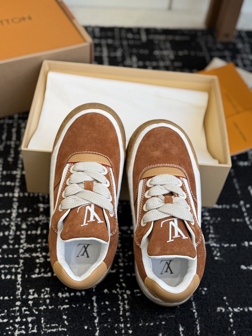 L*V TILTED Sneaker