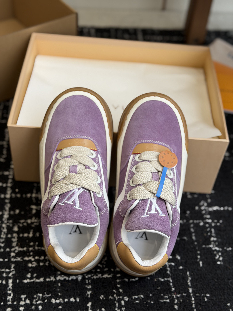 L*V TILTED Sneaker