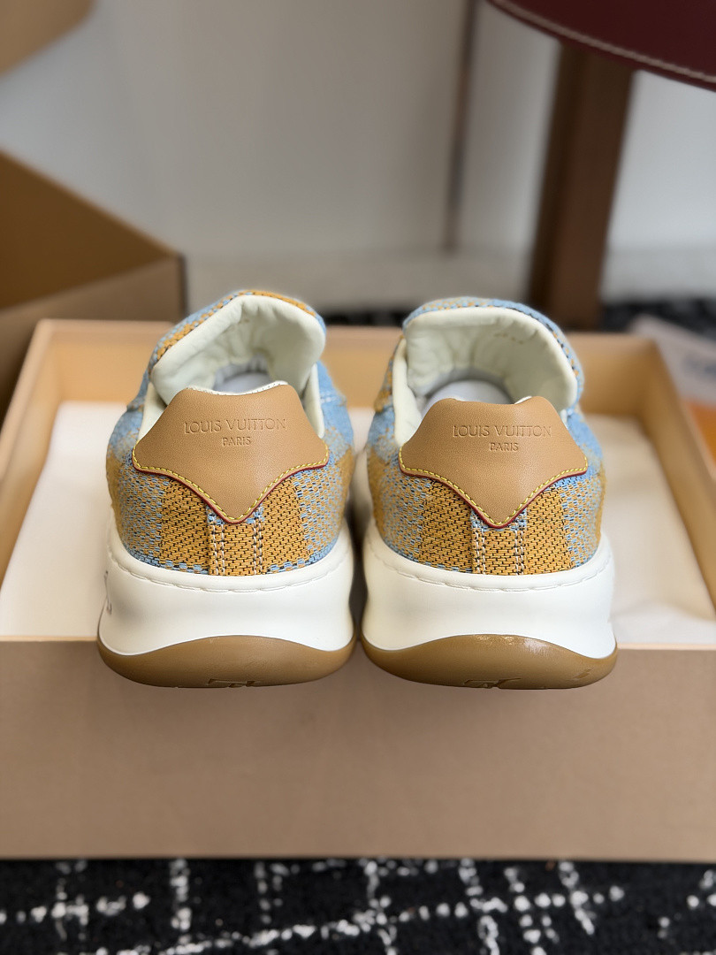 L*V TILTED Sneaker