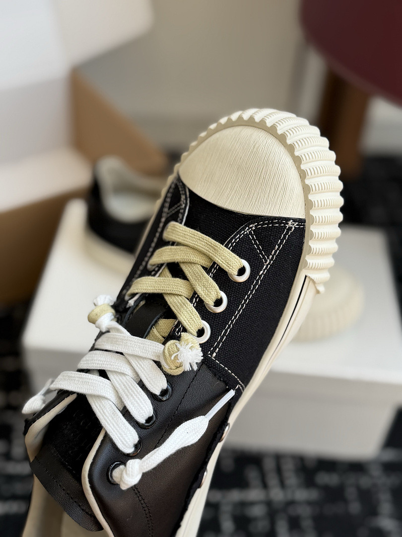 Ma1s0n Marg*e1a Sneakers