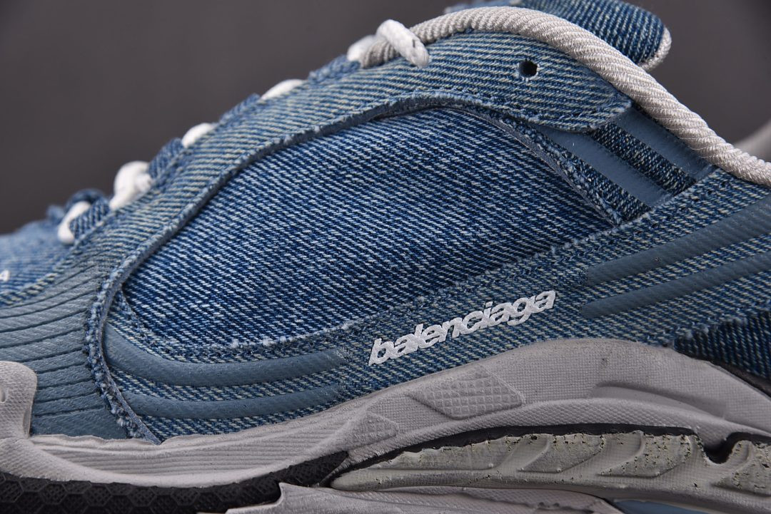 Ba1en*iaga Triple S WTRS2-0310