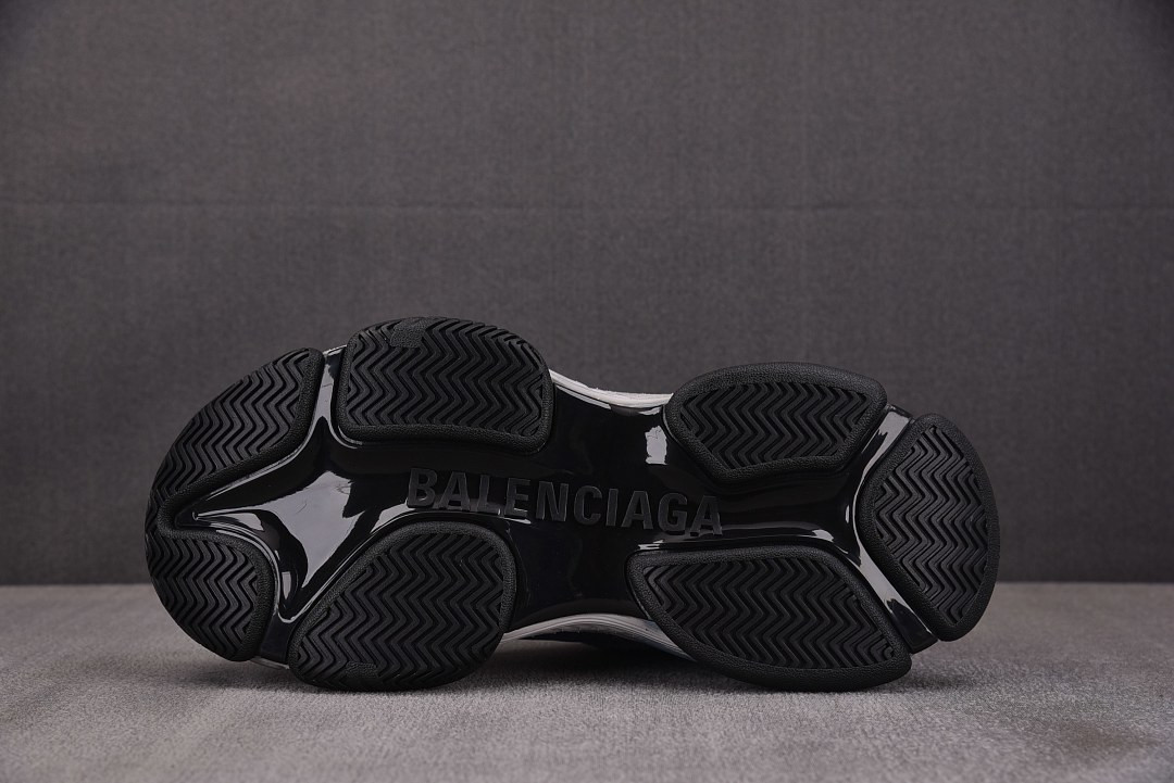 Ba1en*iaga Triple S WTRS2-0310