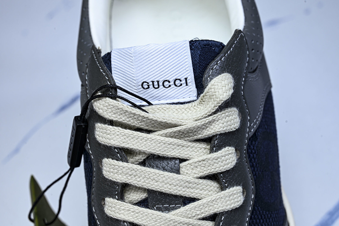 GC Sneakers