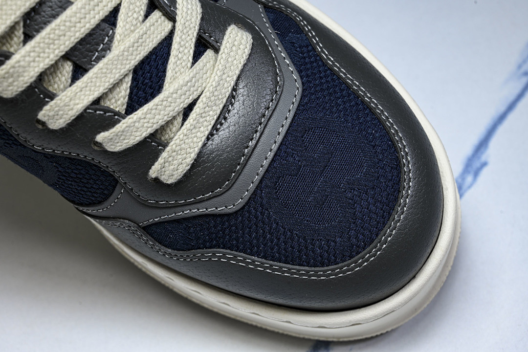 GC Sneakers