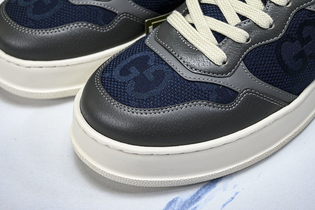 GC Sneakers