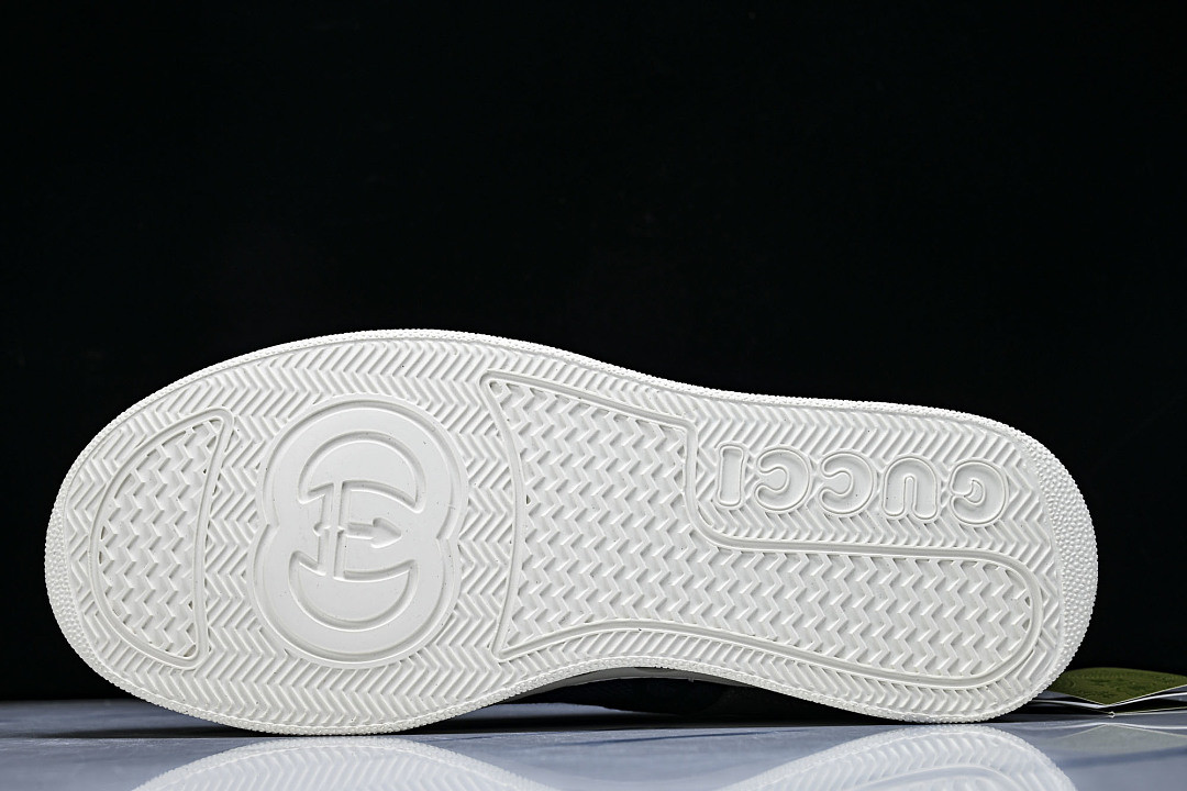 GC Sneakers