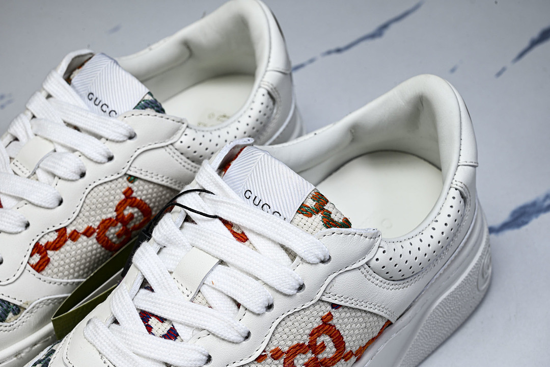 GC Sneakers