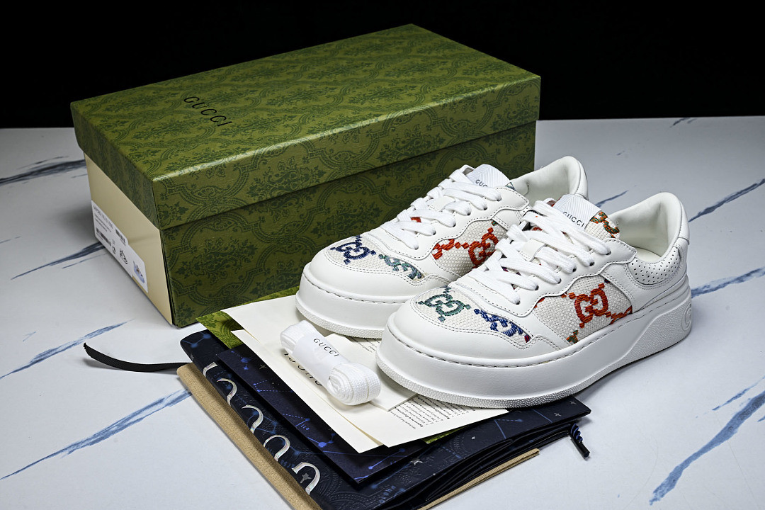GC Sneakers