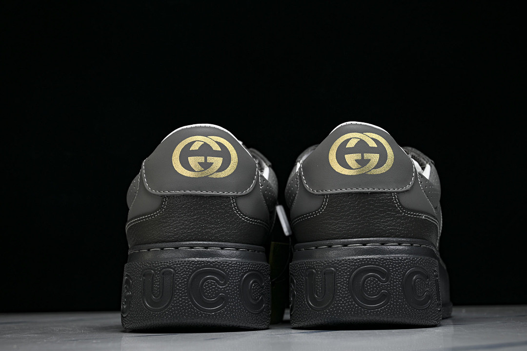 GC Sneakers