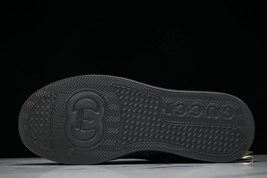 GC Sneakers