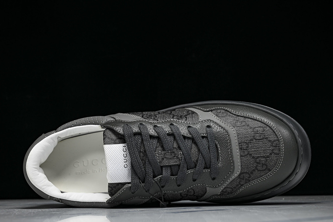 GC Sneakers