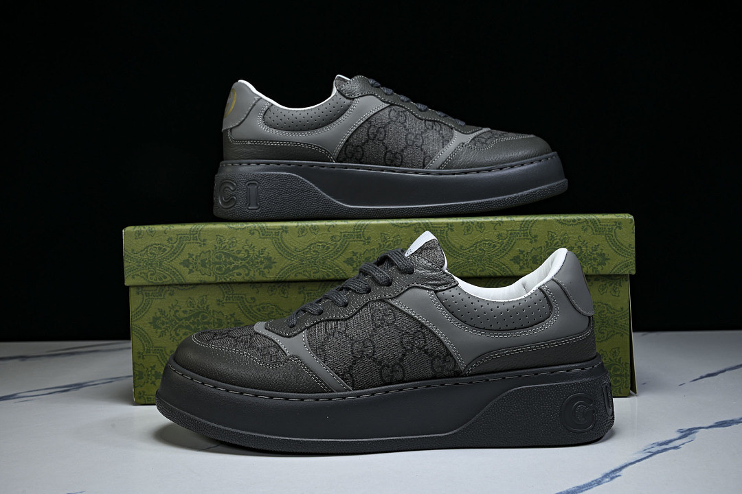GC Sneakers
