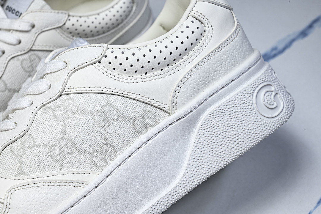 GC Sneakers