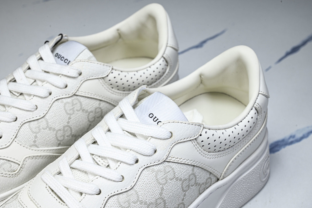 GC Sneakers