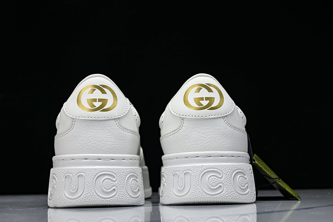 GC Sneakers